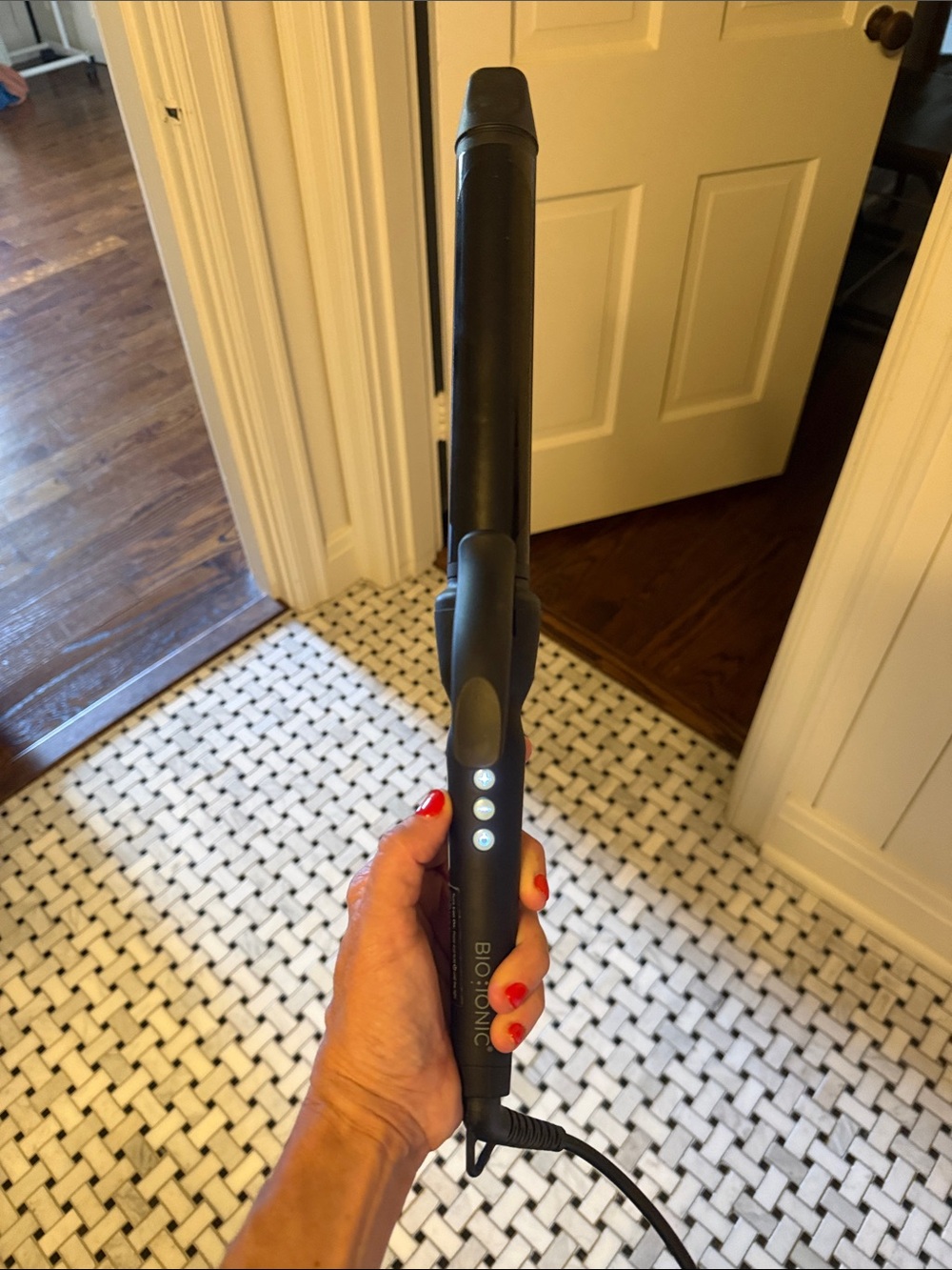 BIIONIC Black 1.25 curling iron